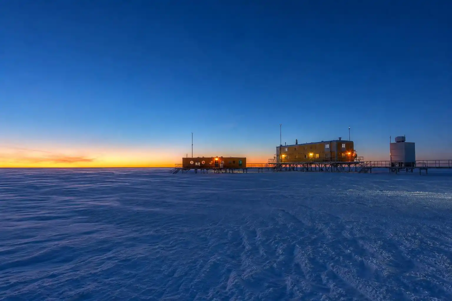 What the Ice Remembers: Reading 800,000 Years of Climate in a Frozen Archive